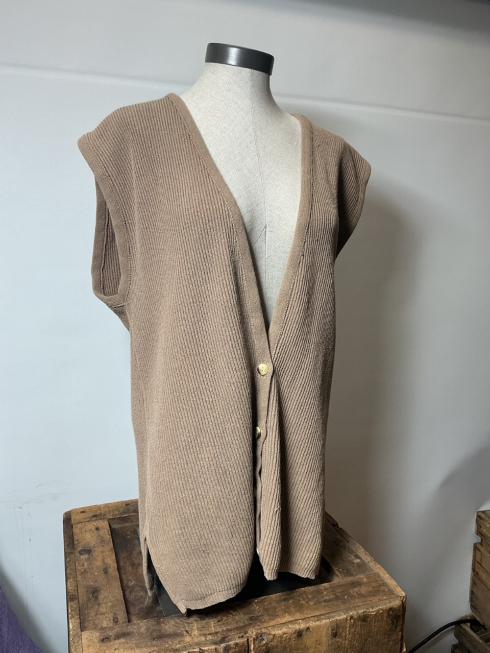 Arielle tan and brown striped button up vest | Size: 2XL - Picture 2 of 7